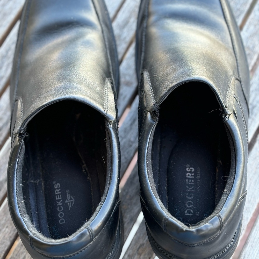 Dockers Men’s shoes Slip on style. Sz 10.5 W. Black